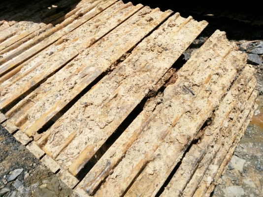 ขายรถแบคโฮ KOMATSU PC120-3 บุ้งกี๋พร้อมหัวคีปไม้ ราคา 350000