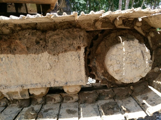 ขายรถแบคโฮ KOMATSU PC120-3 บุ้งกี๋พร้อมหัวคีปไม้ ราคา 350000