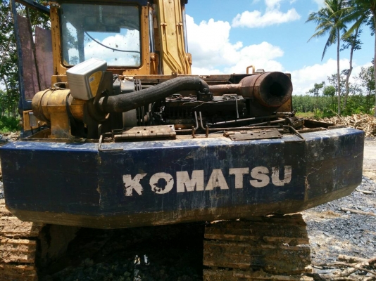 ขายรถแบคโฮ KOMATSU PC120-3 บุ้งกี๋พร้อมหัวคีปไม้ ราคา 350000
