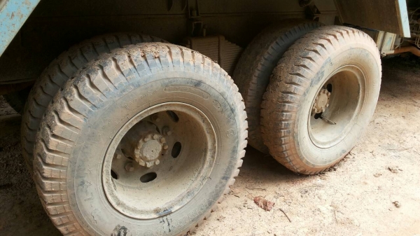 ขายรถบรรทุก 10 ล้อดัมพ์ HINO FM18 ใส่เครื่อง EM100 220 แรงม้า ราคา 550000