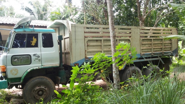 ขายรถบรรทุก 10 ล้อดัมพ์ HINO FM18 ใส่เครื่อง EM100 220 แรงม้า ราคา 550000