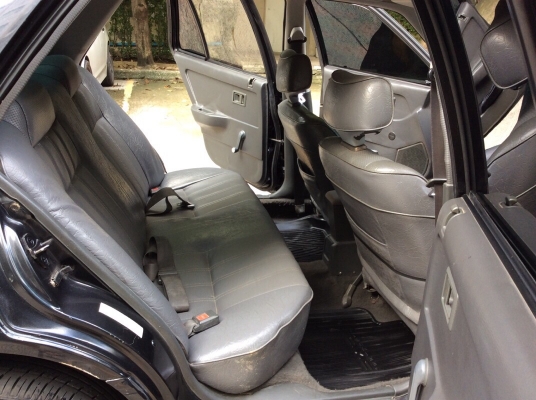 ขายรถฮอนด้า ซีวิค ปี90 เครื่องV-tec D15B เกียร์ออโต้ เพาเวอร์ ไฟฟ้าคู่หน้า ภายในเบาะหนังสวยๆเลยครับ แอร์หนาว ตัวถังสวยๆเดิมๆไม่มีชน สีเงาสววทั้งคัน แม็ก15" ยางดี รถขับดีเลยครับ รถสวยพร้อมใช้งานครับ ภาษี59 ประกันประเภท3