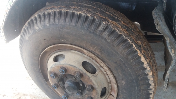 ขาย 6 ใหญ่สภาพพร้อมใช้งานครับ.F17  ยาว6ม 185แรงเครื่องสวยครับแห้งมาก..ครัซซีสวยจัดครับช่างล่างใหญ่บิ๊กเลยครับ