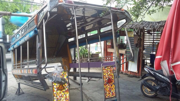 ขายหลังคาสเเตนเลสพร้อมอุปกรณ์ถอดลงรถไมตี่. ตามสภาพครับ