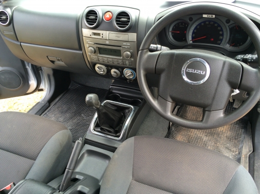 D-MAX Supertitanium ปี54 พร้อมลุยราคาเบาๆ D-MAX Supertitanium ปี54 พร้อมลุยราคาเบาๆ