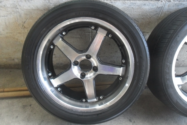ล้อแม็ก 17นิ้ว 4รู100 พร้อมยาง สวยๆ 4 ล้อ ราคา 6400 บาท