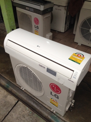 **** ขายแอร์ LG 12500 BTU สภาพสวย ****