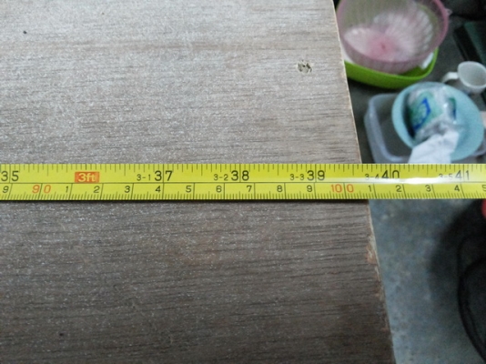 โต๊ะเลื่อยวงเดือน Handmade เก็บไว้ไม่ได้ใช้งาน ขายออกดีกว่า มอเตอร์ ขนาด 2 แรง ยกใบขึ้น - ลง ด้วยแม่แรงตัวเล็ก หน้าโต๊ะยกออกได้ ตอนนี้ใส่ใบเลื่อยวงเดือน 9 นิ้วอยู่ แต่ใส่ใบเลื่อยใหญ่กว่านี้ได้ครับ