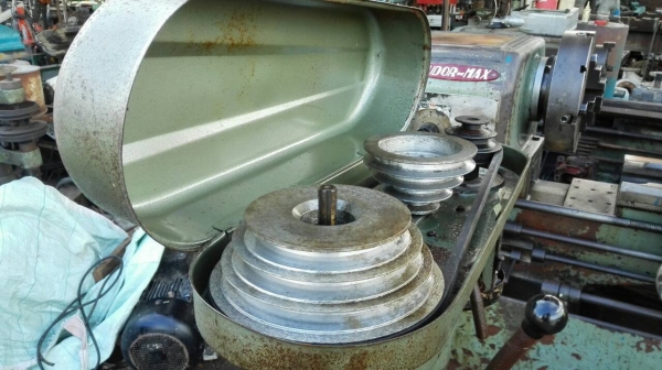 ******* Sold Out!! ******** สว่านแท่น King Kong ตัวใหญ่ Made in Taiwan ไฟ 380V. สภาพสวย สด พร้อมใช้!! 089-2499-123 นครปฐม