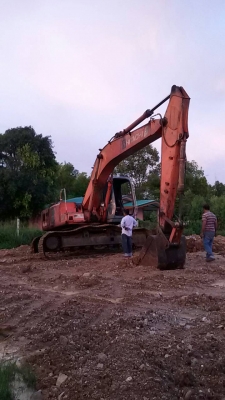 แมคโคร ฮิตาชิ 200รุ่น3 ราคาน่าซื้อ