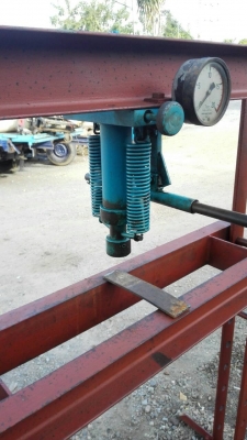 ====== Sold Out!! ====== แท่นอัดไฮดรอลิค 20 ตัน. Made in Sweden สภาพสวย สด ใหม่!! โทร 089-2499-123 นครปฐม