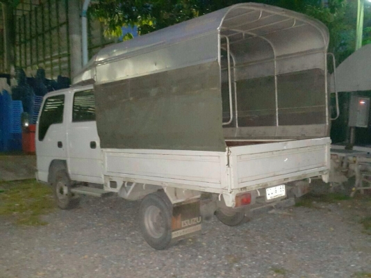 ขายISUZU ELF ป้ายไม่ติดเวลา 4 ประตู ขายISUZU ELF ป้ายไม่ติดเวลา 4 ประตู