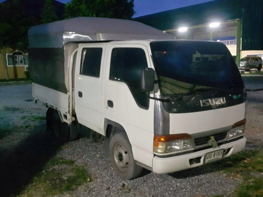 ขายISUZU ELF ป้ายไม่ติดเวลา 4 ประตู ขายISUZU ELF ป้ายไม่ติดเวลา 4 ประตู