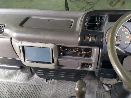 ขายISUZU ELF ป้ายไม่ติดเวลา 4 ประตู ขายISUZU ELF ป้ายไม่ติดเวลา 4 ประตู