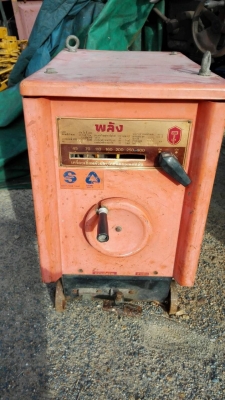 ******** Sold Out!! ********  ตู้เชื่อมพลัง 300 Amp.ใช้งาน 2 ระบบ ไฟบ้าน 220V. โรงงาน 380V. สภาพสวย สด ใหม่!! โทร 089-2499-123 นครปฐม