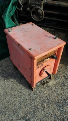 ******** Sold Out!! ********  ตู้เชื่อมพลัง 300 Amp.ใช้งาน 2 ระบบ ไฟบ้าน 220V. โรงงาน 380V. สภาพสวย สด ใหม่!! โทร 089-2499-123 นครปฐม