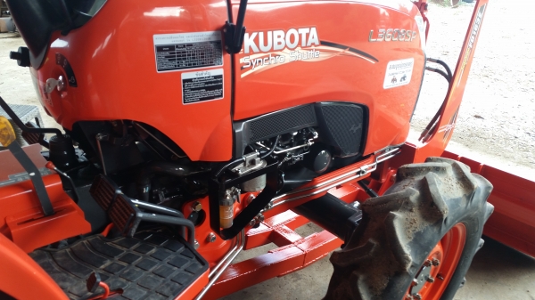 ขายรถไถคูโบต้า  KUBOTA   L 3608SP พร้อมชุดใบมีดดันหน้าคานล่าง