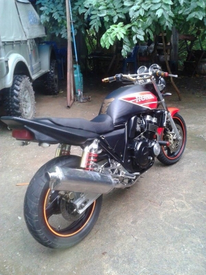 ขายซุปเปอร์โฟร์400cc สักคัน