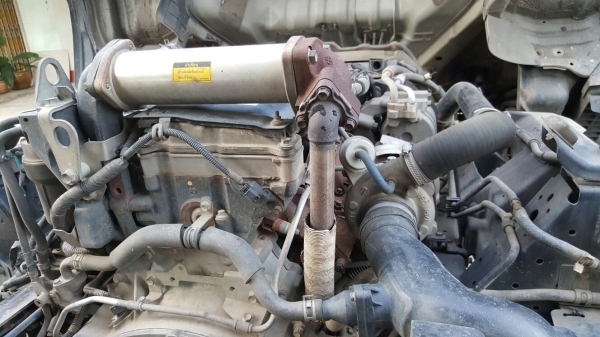 รถอีซุซุ 6 ล้อดั้ม NPR 150 แรงม้า ปี 51.    สนใจติดต่อ  081 - 6079515