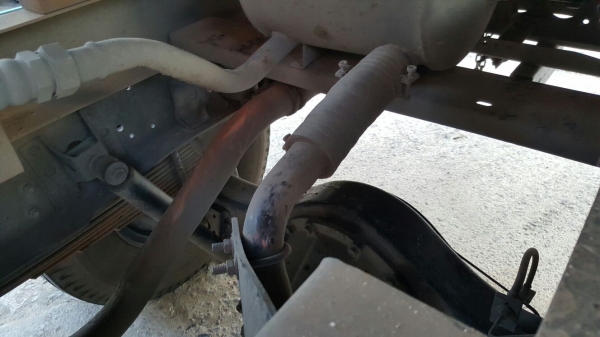 รถอีซุซุ 6 ล้อดั้ม NPR 150 แรงม้า ปี 51.    สนใจติดต่อ  081 - 6079515