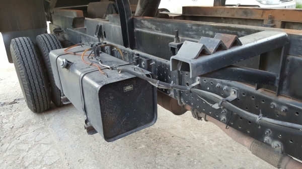 รถอีซุซุ 6 ล้อดั้ม NPR 150 แรงม้า ปี 51.    สนใจติดต่อ  081 - 6079515