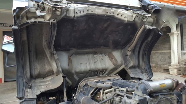 รถอีซุซุ 6 ล้อดั้ม NPR 150 แรงม้า ปี 51.    สนใจติดต่อ  081 - 6079515