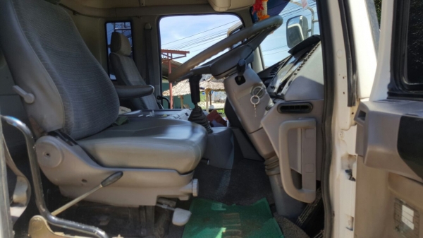 รถฮีโน่ 10 ล้อดั้ม FM3H เปลื่ยนเครื่อง 320 แรงม้า.    สนใจติดต่อ  081 - 6079515