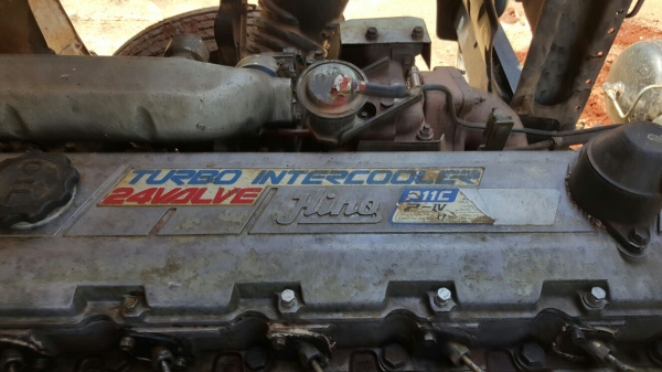 รถฮีโน่ 10 ล้อดั้ม FM3H เปลื่ยนเครื่อง 320 แรงม้า.    สนใจติดต่อ  081 - 6079515