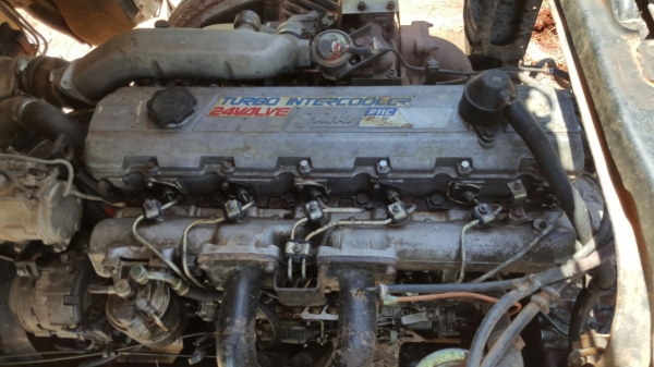 รถฮีโน่ 10 ล้อดั้ม FM3H เปลื่ยนเครื่อง 320 แรงม้า.    สนใจติดต่อ  081 - 6079515