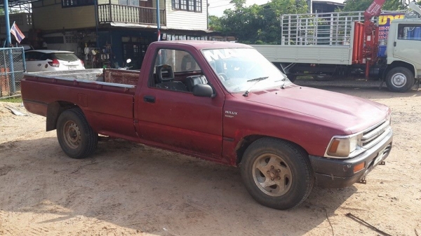 ขายกระบะไมตี้ตอนเดียว ระบบแอร์สภาพเครื่องแชชซีสวย ปี34 สภาพพร้อมใช้งาน เอกสารเล่มทะเบียนพร้อมชุดโอน