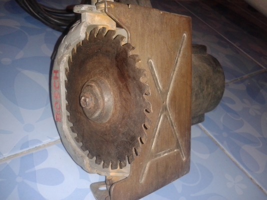 ขายเลื่อยวงเดือนตัดคอนกรีต ตัดไม้ ขนาด4นิ้ว BOSCH ขายเลื่อยวงเดือนตัดคอนกรีต ตัดไม้ ขนาด4นิ้ว BOSCH