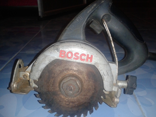 ขายเลื่อยวงเดือนตัดคอนกรีต ตัดไม้ ขนาด4นิ้ว BOSCH
