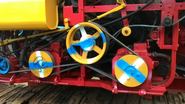 รถเกี่ยวข้าว KM47 ศักดิ์พัฒนา อุ้ม2.5 เดิน200 พร้อมใช้