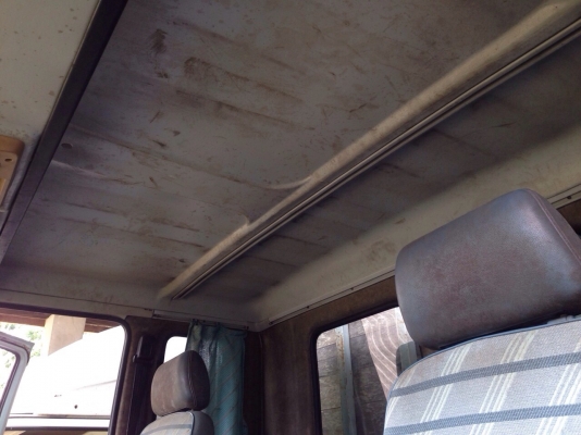 ขายรถบรรทุก 6 ล้อรั้วใหญ่ ISUZU ROCKY 195 แรงม้า ยาง 900 กระบะยาว 7.20 เมตร คัสซี FTR32 ราคา 370000