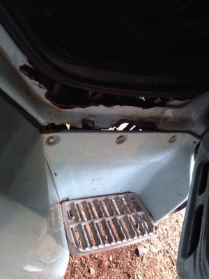 ขายรถบรรทุก 6 ล้อรั้วใหญ่ ISUZU ROCKY 195 แรงม้า ยาง 900 กระบะยาว 7.20 เมตร คัสซี FTR32 ราคา 370000