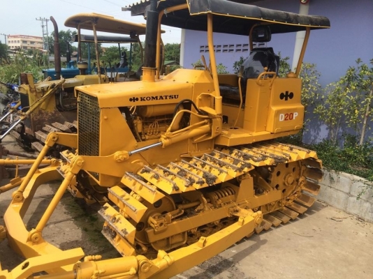 ขายD2-5 20P ใบเเทร็กยาว50เซน สภาพสวย มีใบมีดสไลด์ คว่ำหน้าหลัง เอียงได้. พร้อมใช้งาน เครื่องดีช่วงร่างดี ใบแทร็กเต็ม ดาวน์ได้100000 ขายD2-5 20P ใบเเทร็กยาว50เซน สภาพสวย มีใบมีดสไลด์ คว่ำหน้าหลัง เอียงได้. พร้อมใช้งาน เครื่องดีช่วงร่างดี ใบแทร็กเต็ม ดาวน์ได้100000