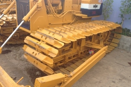 ขายKOMATSU D2-6 PLL สภาพสวย พร้อมใช้งานเครื่องดี ช่วงล่างดี ใบแทร็คเต็ม