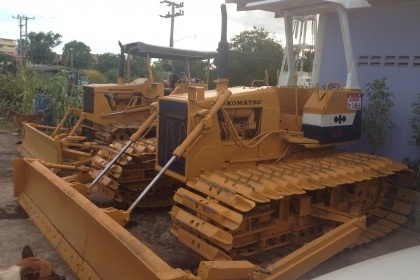 ขายKOMATSU D2-6 PLL สภาพสวย พร้อมใช้งานเครื่องดี ช่วงล่างดี ใบแทร็คเต็ม