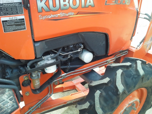 ขาย แทรกเตอร์ KUBOTA L3008 ถูกๆ สวยๆ  รถใช้งานน้อย 8&times;&times; ช.ม สีเดิมๆทั้งคันคับ