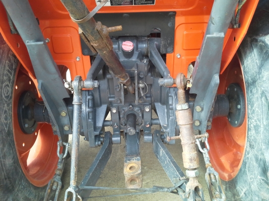 ขาย แทรกเตอร์ KUBOTA L3008 ถูกๆ สวยๆ  รถใช้งานน้อย 8&times;&times; ช.ม สีเดิมๆทั้งคันคับ