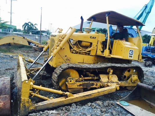 ขายรถแทรคเตอร์ CAT D4E พร้อมใช้งานครับ