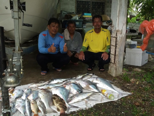 ขายเรือโมลบอยทีเซิร์ฟ 18 ฟุต เครื่องซูซูกิ 85 แรงพร้อมเทรเลอร์