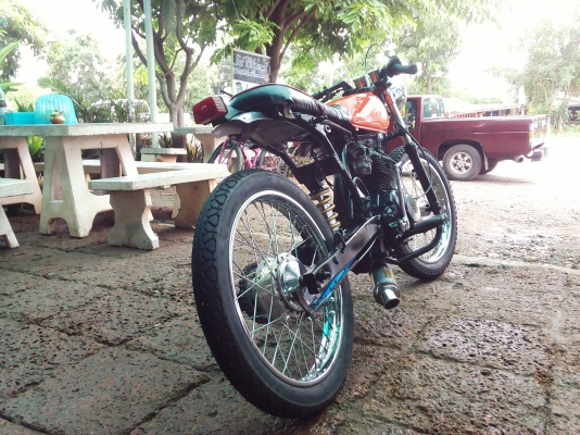 ขาย Jx เเปลงใส่โช้คเดี่ยว รถขี่ได้ปกติ มีสำเนาหน้าเล่ม+ใบซื้อขาย ค่าตัว 8500 บาท สนใจทักเเชทหรือโทร.089-8054390 โอ๋ อยู่จังหวัด ลพบุรี