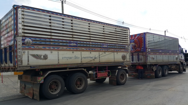 ขายรถพ่วง 22 ล้อ แม่.ลูก กระบะเนียมคอกเกษตรดั้ม อู่.ส สมบัติ ISUZU 360 ปี.54 ราคา.2690000 รถสวย ยางเต็ม สนใจรีบจองด่วน