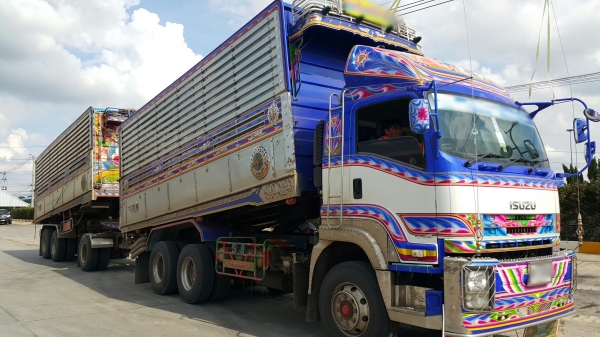 ขายรถพ่วง 22 ล้อ แม่.ลูก กระบะเนียมคอกเกษตรดั้ม อู่.ส สมบัติ ISUZU 360 ปี.54 ราคา.2690000 รถสวย ยางเต็ม สนใจรีบจองด่วน