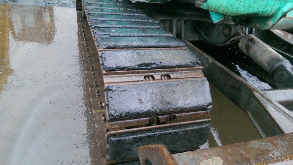 Komatsu PC40R-8 เก่าญี่ปุ่น ตู้เก๋ง แทรคเหล็กหุ้มก้อนยาง