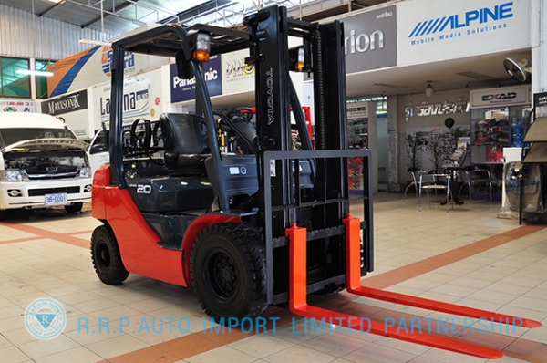 ขายรถโฟล์คลิฟท์มือสอง TOYOTA รุ่น 8FG20 ราคา xxx,xxx บาท นำเข้าจากประเทศญี่ปุ่น 100\% ไม่เคยใช้งานในไทย