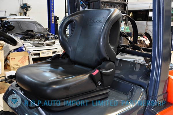 ขายรถโฟล์คลิฟท์มือสอง TOYOTA รุ่น 8FG20 ราคา xxx,xxx บาท นำเข้าจากประเทศญี่ปุ่น 100\% ไม่เคยใช้งานในไทย