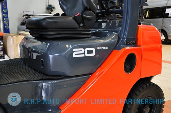 ขายรถโฟล์คลิฟท์มือสอง TOYOTA รุ่น 8FG20 ราคา xxx,xxx บาท นำเข้าจากประเทศญี่ปุ่น 100\% ไม่เคยใช้งานในไทย