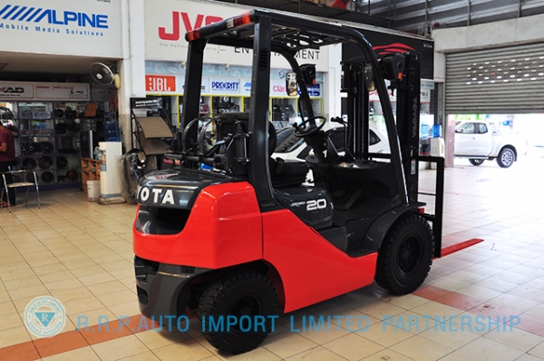 ขายรถโฟล์คลิฟท์มือสอง TOYOTA รุ่น 8FG20 ราคา xxx,xxx บาท นำเข้าจากประเทศญี่ปุ่น 100\% ไม่เคยใช้งานในไทย